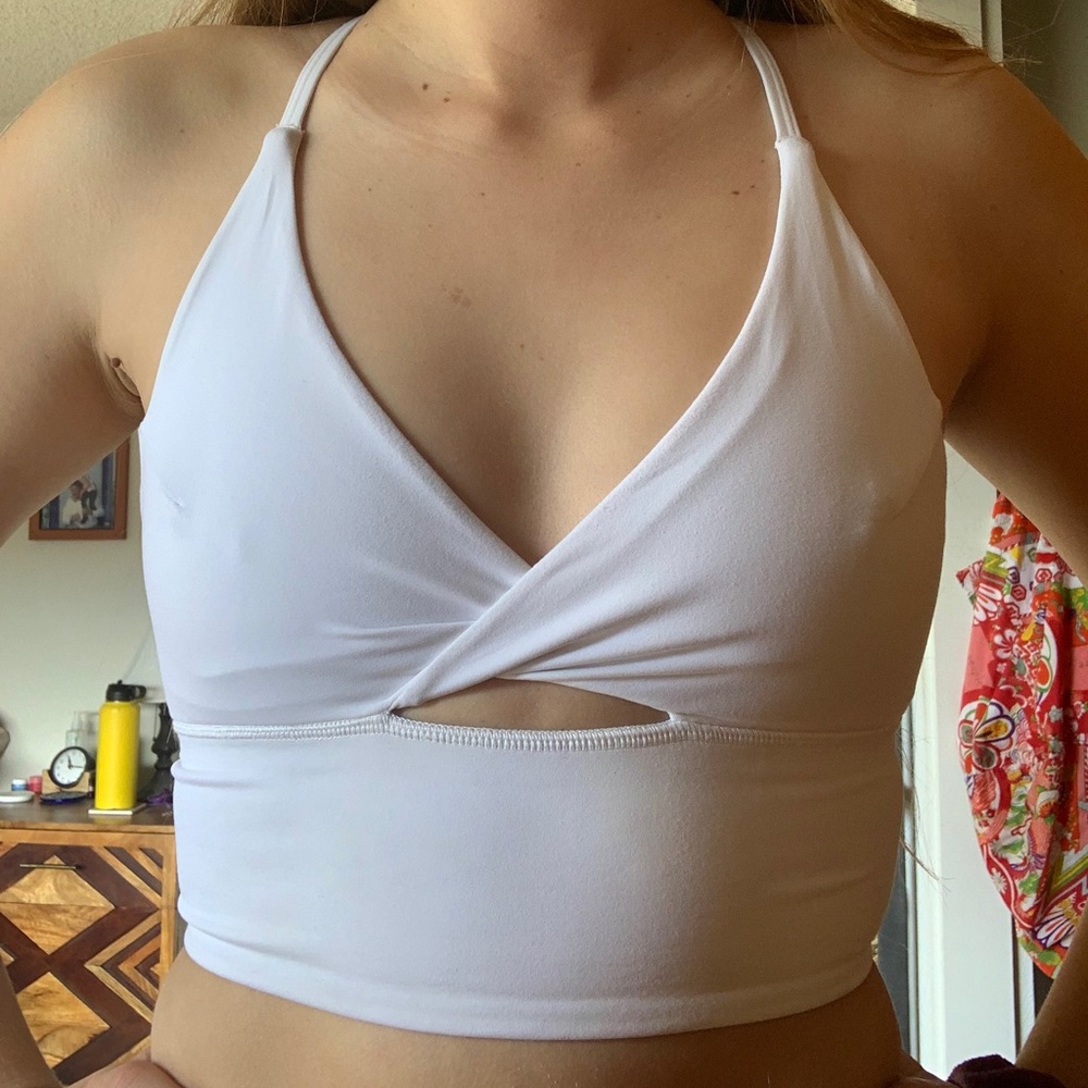 Lululemon sports bra